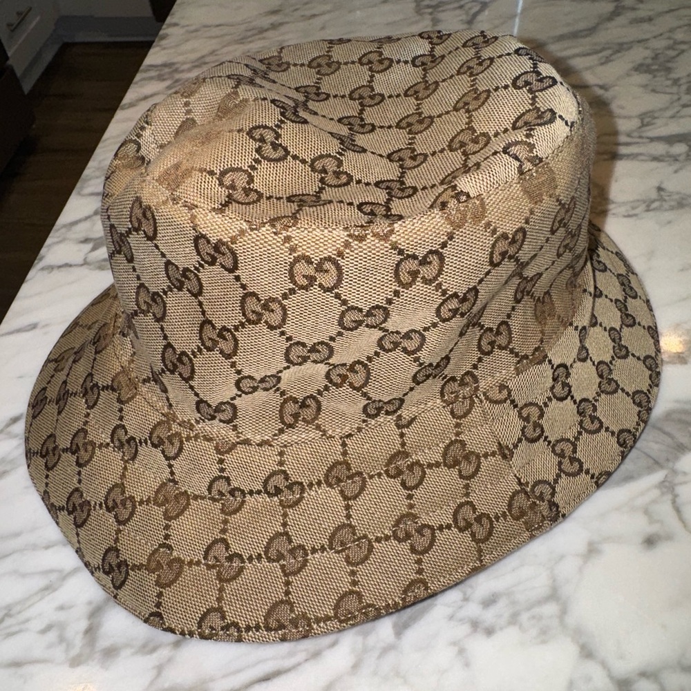 Authentic Gucci reversible bucket hat